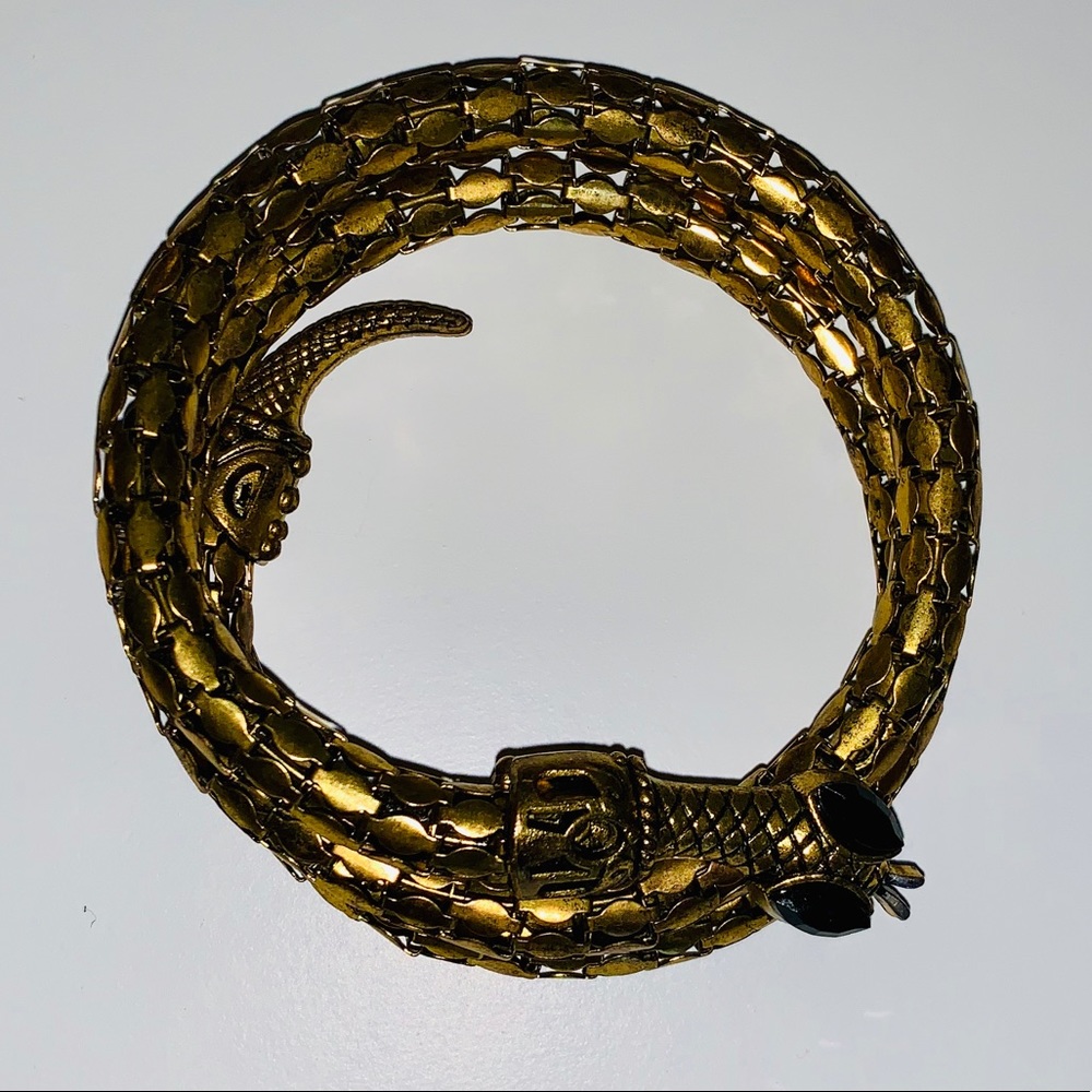 Snake Coil Bracket